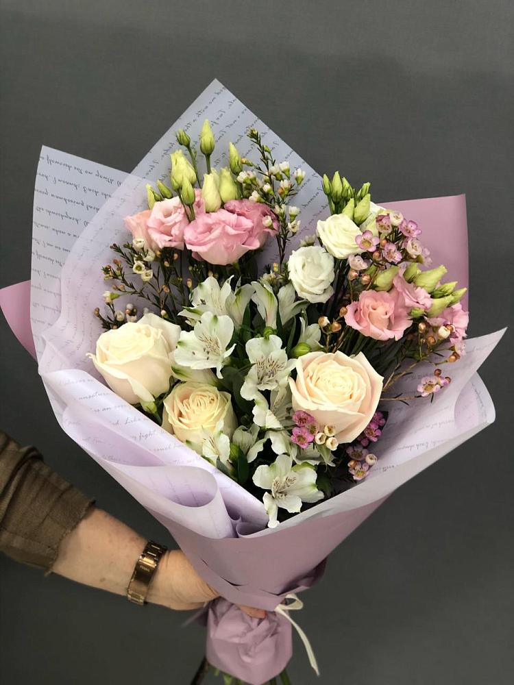 Букет цветов из: Альстромерии, Розы и Лизиантусы в Сергиевском Ставропольского края