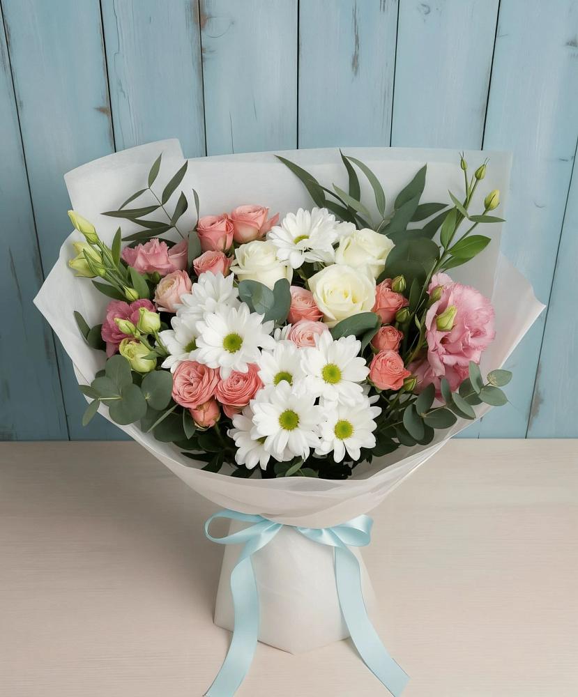 Букет цветов из: Розы, Лизиантусы и Хризантемы в Сергиевском Ставропольского края