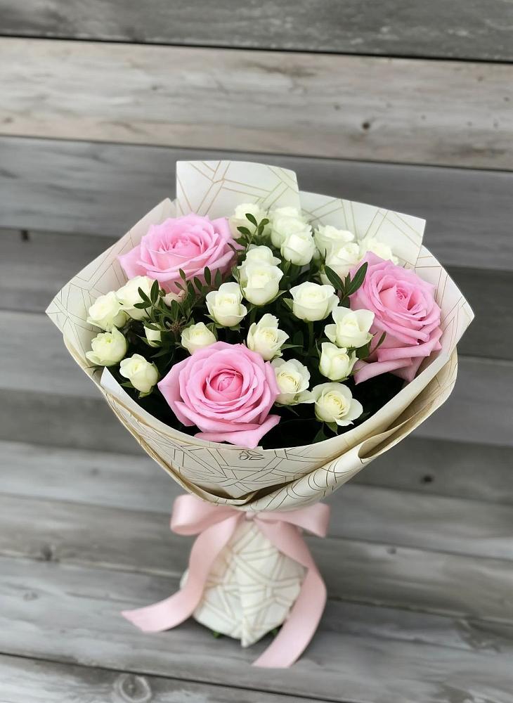 Букет цветов из: Розы в Сергиевском Ставропольского края