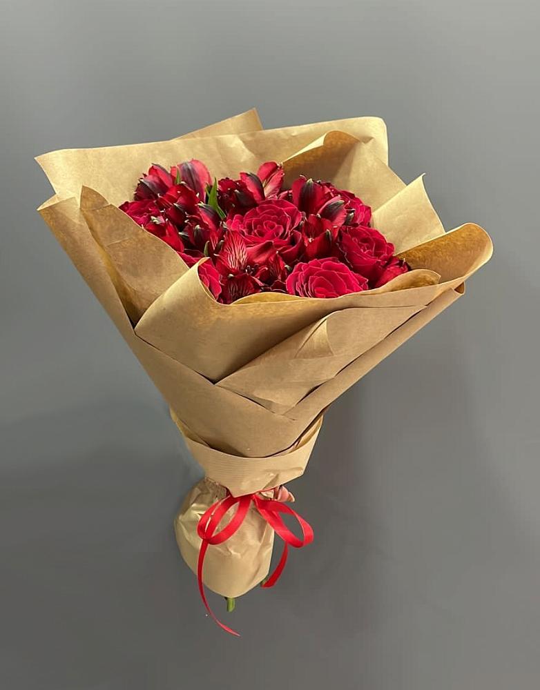 Букет цветов из: Альстромерии и Розы в Сергиевском Ставропольского края