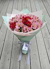 Букет цветов из:  Альстромерии #REPLACE_PRED# Сергиевском Ставропольского края