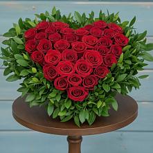 Цветочная композиция из Розы в виде сердца в Сергиевском Ставропольского края