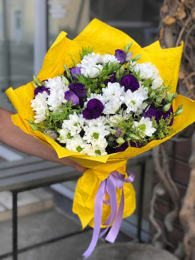 Букет цветов из: Ирисы, Хризантемы и Ромашки в Сергиевском Ставропольского края