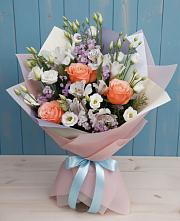 Букет цветов из:  Лизиантусы, Розы, Альстромерии и Гипсофила в Сергиевском Ставропольского края