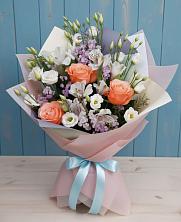 Букет цветов из:  Лизиантусы, Розы, Альстромерии и Гипсофила в Сергиевском Ставропольского края