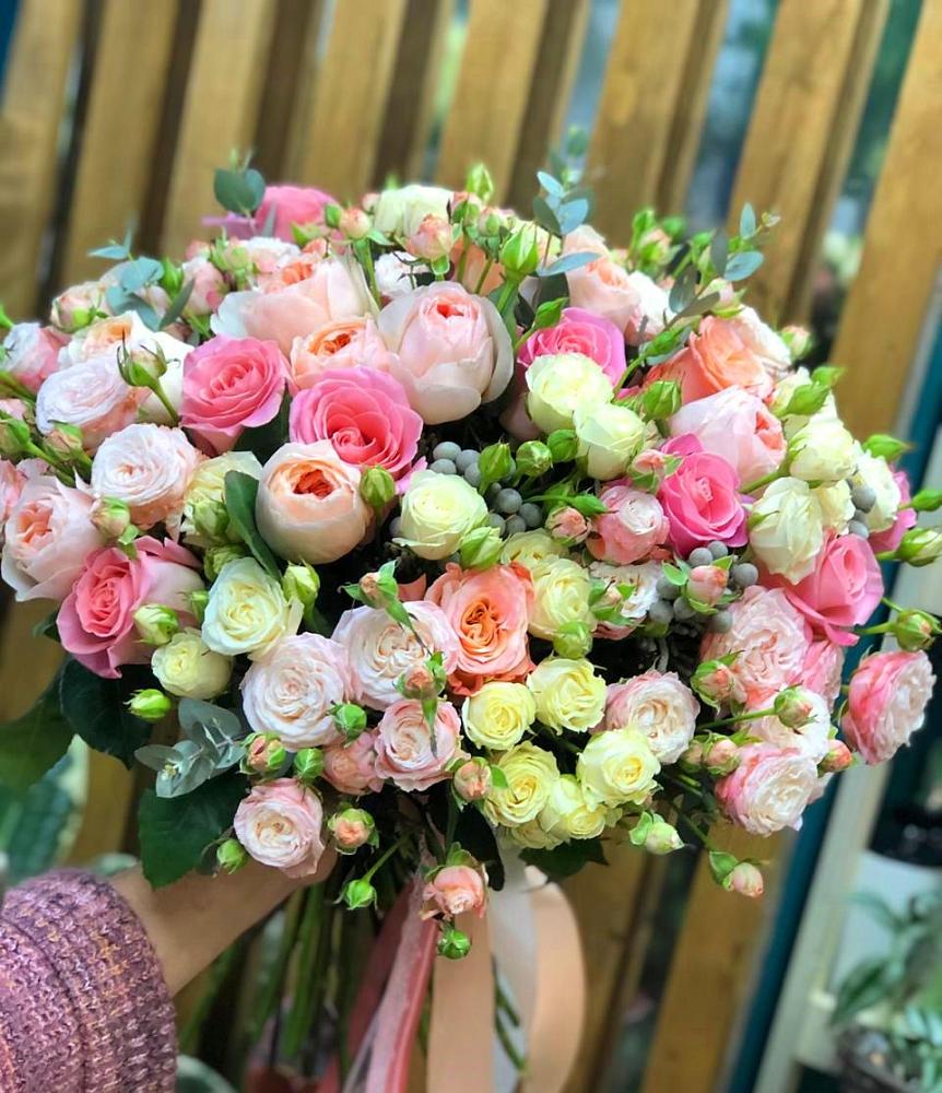 Букет цветов из: Розы в Сергиевском Ставропольского края