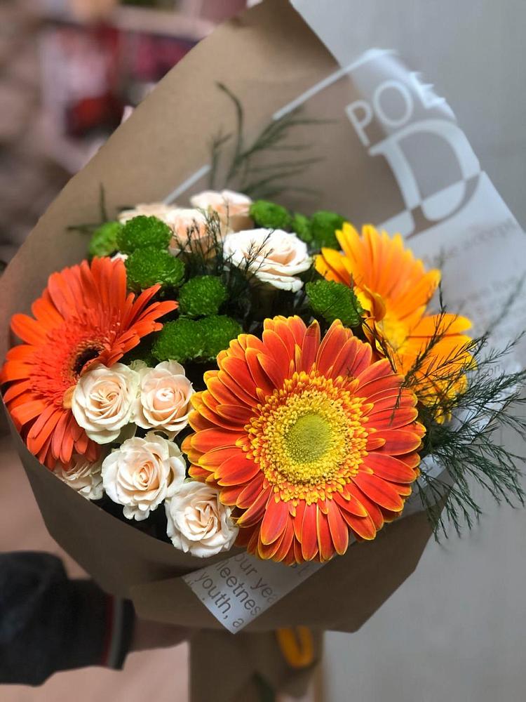 Букет цветов из: Герберы, Хризантемы и Розы в Сергиевском Ставропольского края