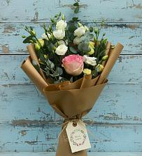 Букет цветов из:  Розы и Лизиантусы в Сергиевском Ставропольского края